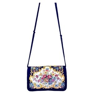 EUC Embroidered Purse